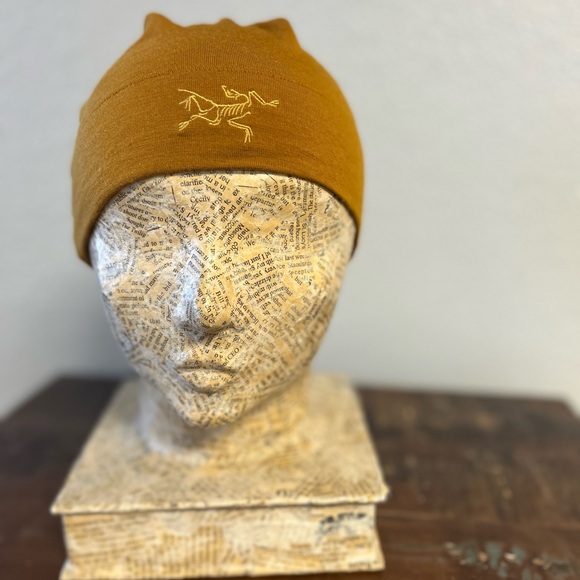 Arc’teryx | RHO LTW Beanie Wool Yukon NWOT - Picture 1 of 6